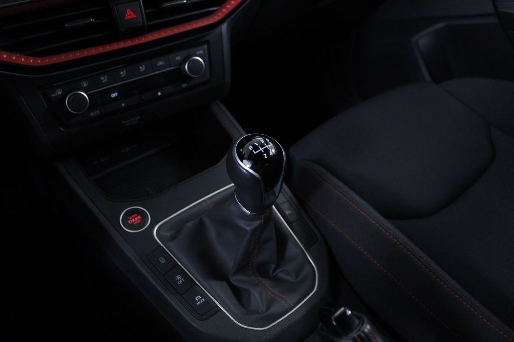 seat-ibiza-2024-gasolina-999cc