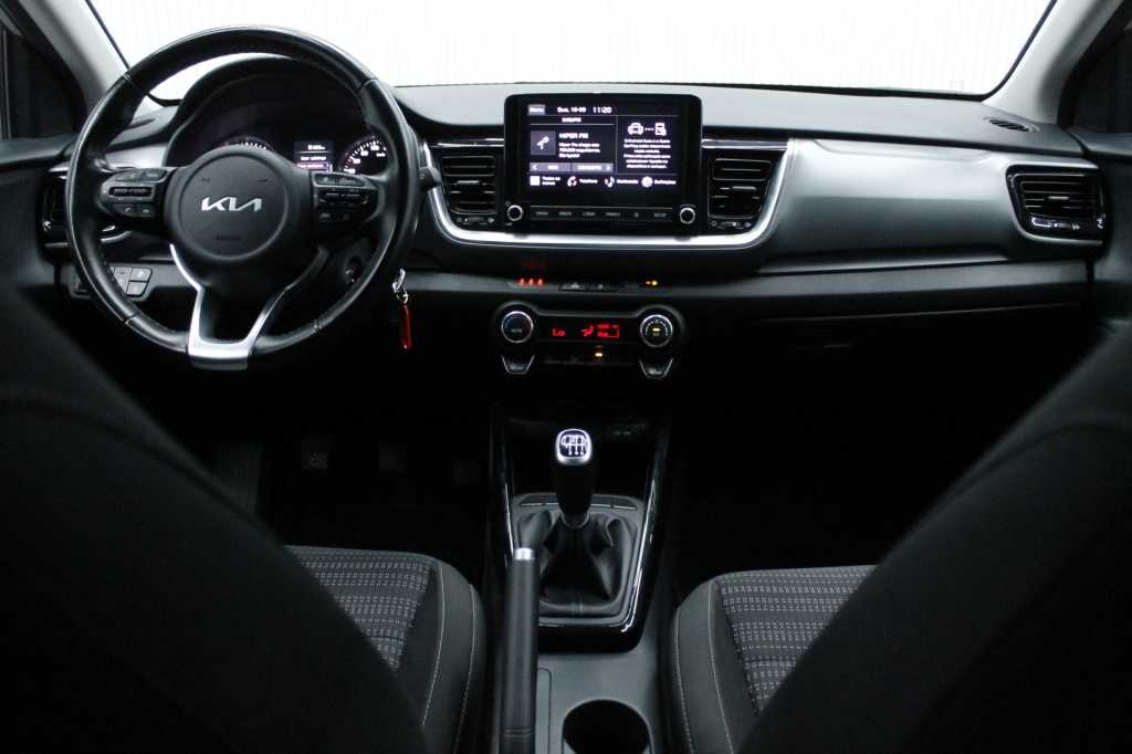 kia-stonic-2024-gasolina-998cc