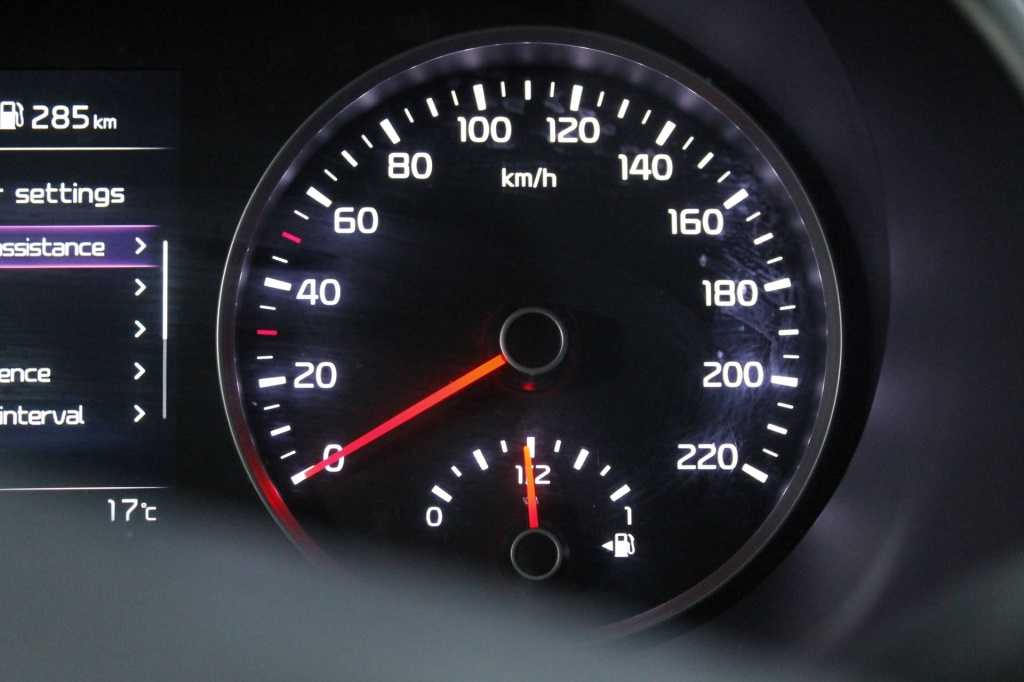 kia-stonic-2024-gasolina-998cc