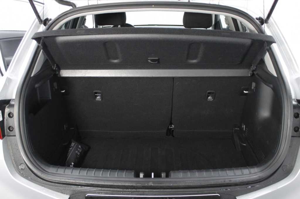 kia-stonic-2024-gasolina-998cc