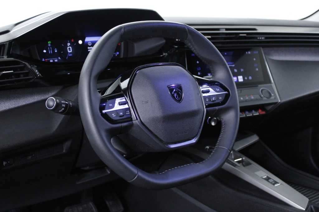 peugeot-408-2025-hibrido-1199cc