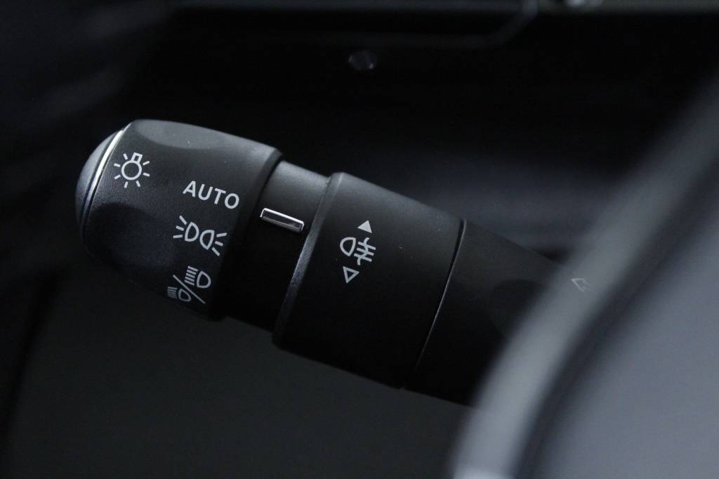 peugeot-408-2025-hibrido-1199cc