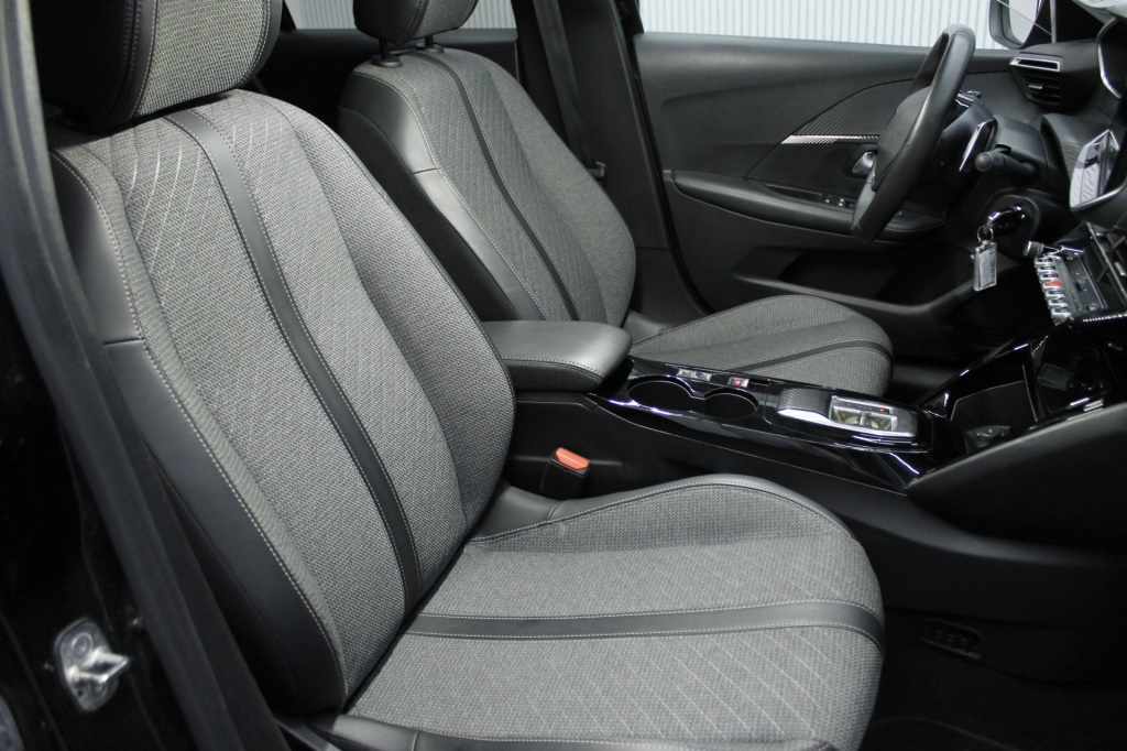 peugeot-208-2025-hibrido-1199cc