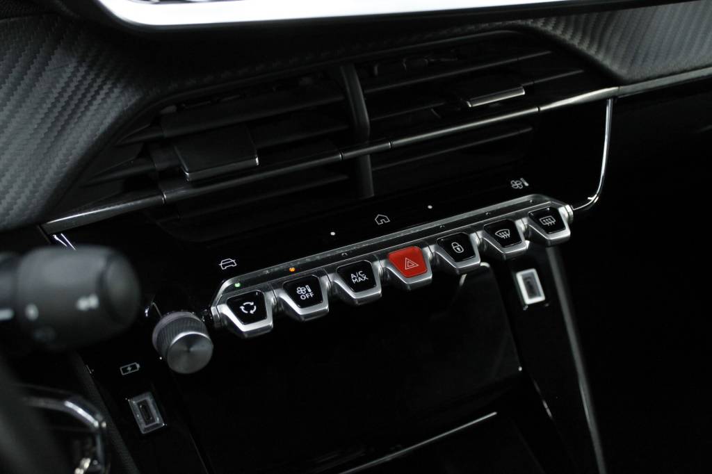 peugeot-208-2025-hibrido-1199cc