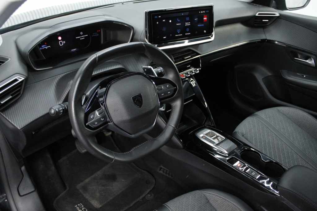 peugeot-208-2025-hibrido-1199cc