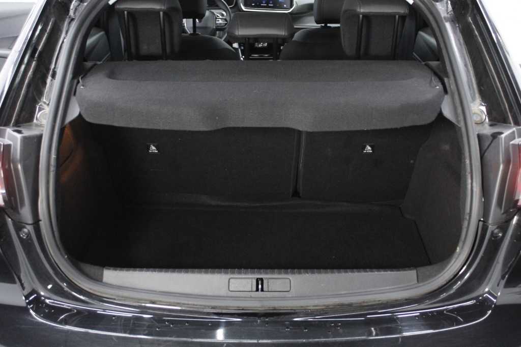 peugeot-208-2025-hibrido-1199cc