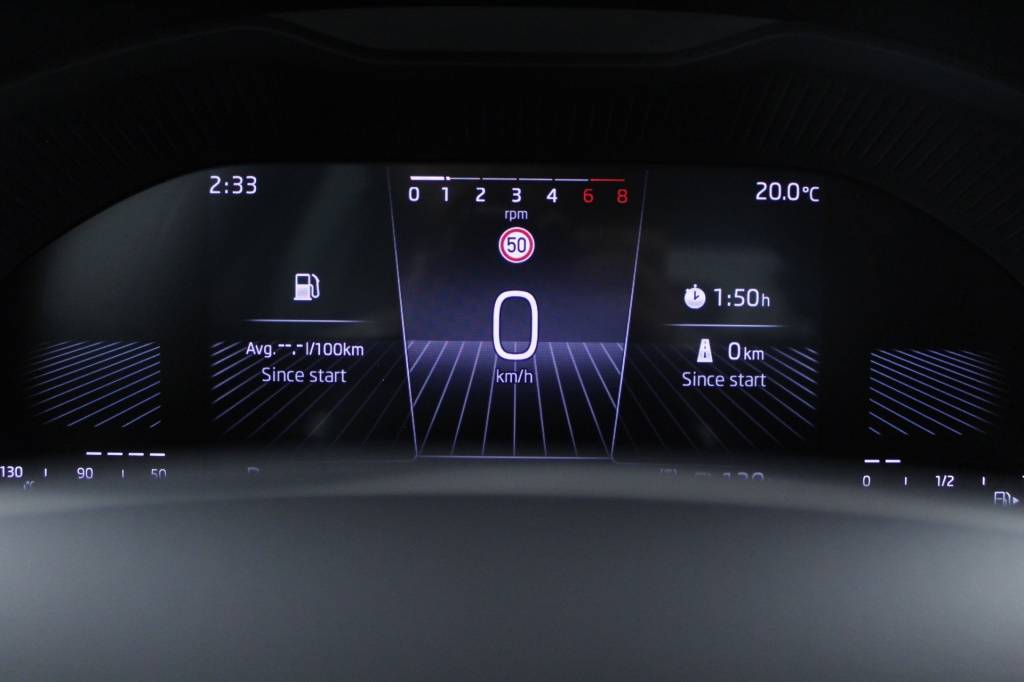 skoda-kamiq-2024-gasolina-999cc