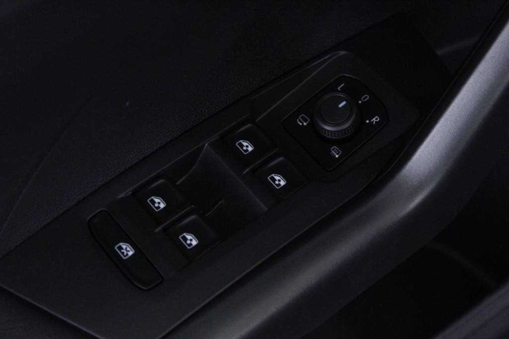 volkswagen-t-cross-2023-gasolina-999cc
