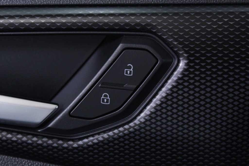 volkswagen-t-cross-2023-gasolina-999cc