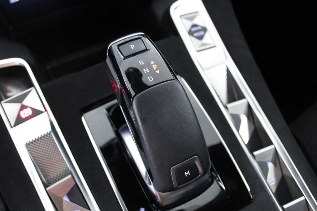 ds-ds-7-crossback-2025-diesel-1499cc