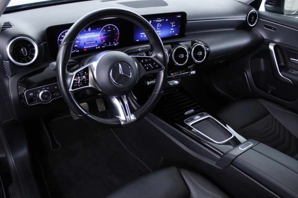 mercedes-benz-classe-a-2024-diesel-1950cc