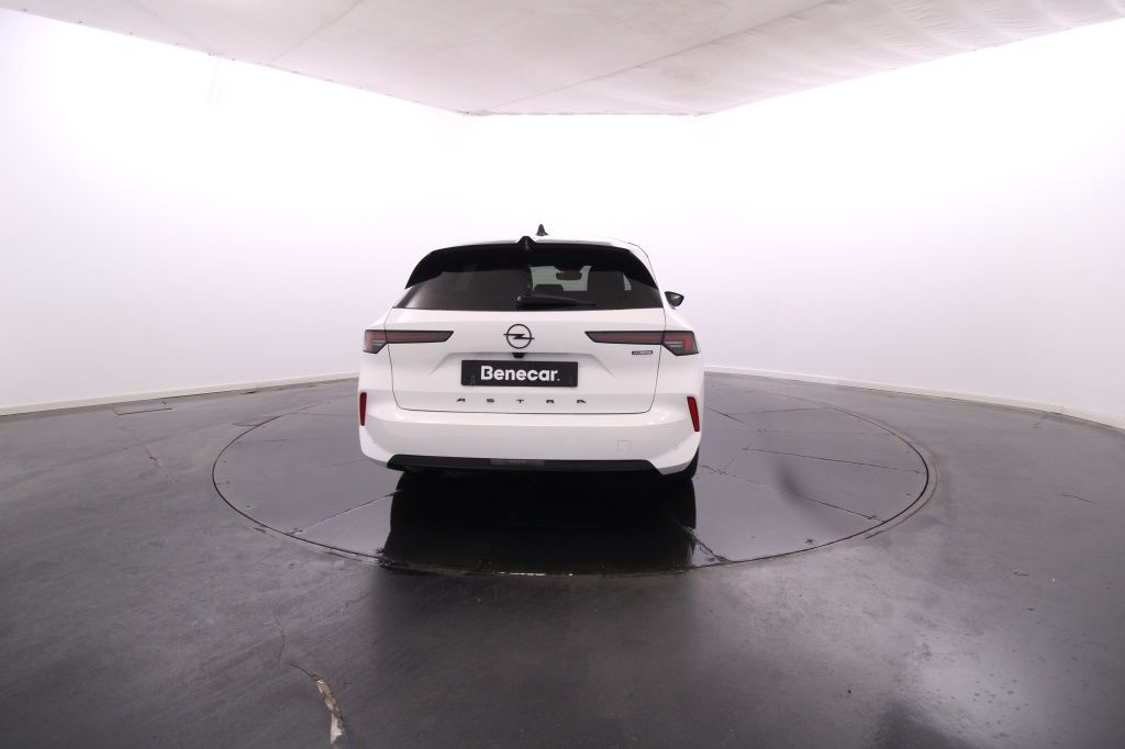 opel-astra-sport-tourer-2025-hibrido-1199cc