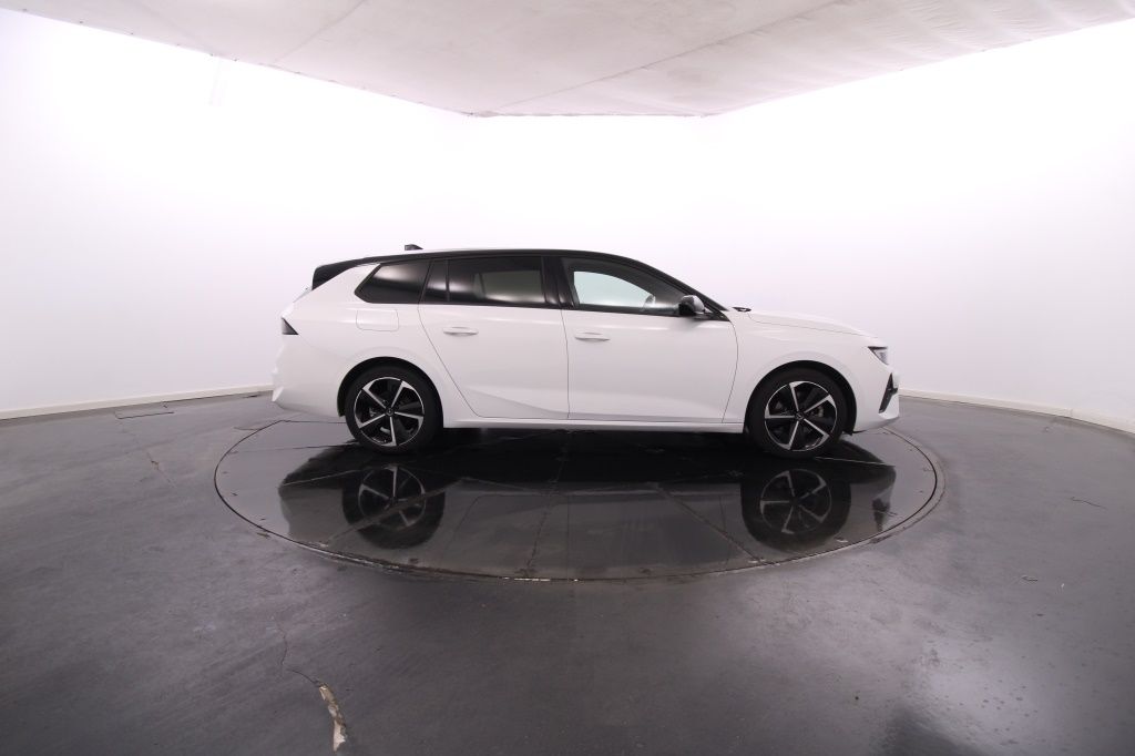 opel-astra-sport-tourer-2025-hibrido-1199cc