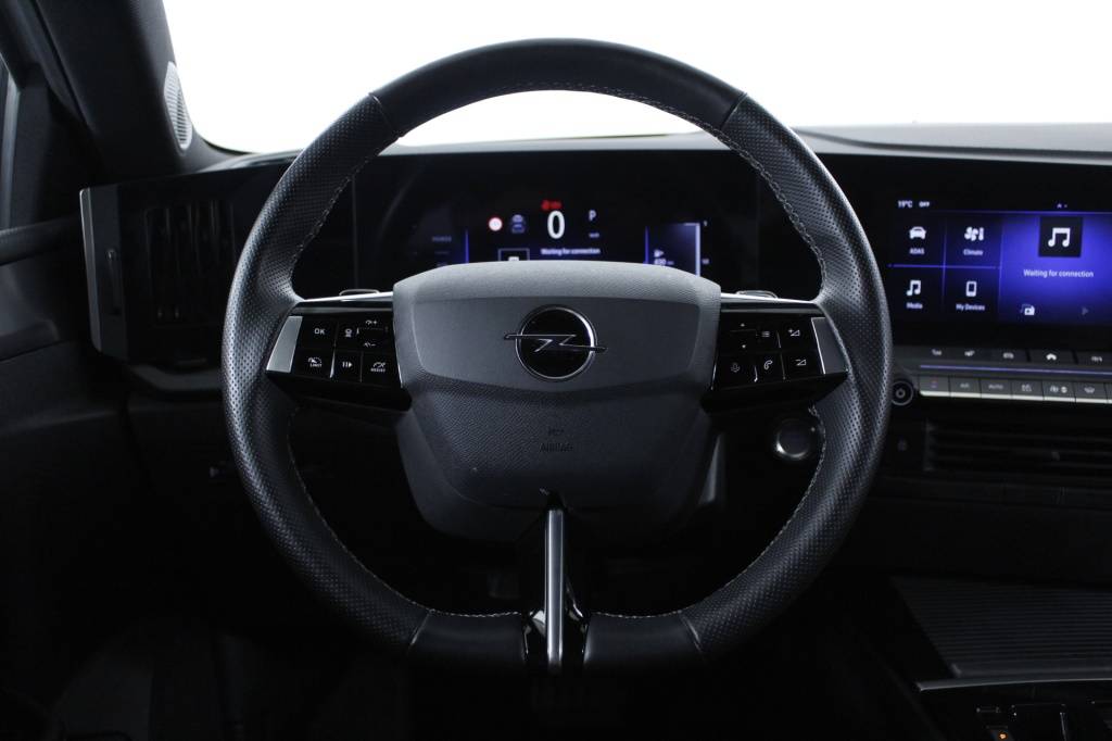 opel-astra-sport-tourer-2025-hibrido-1199cc