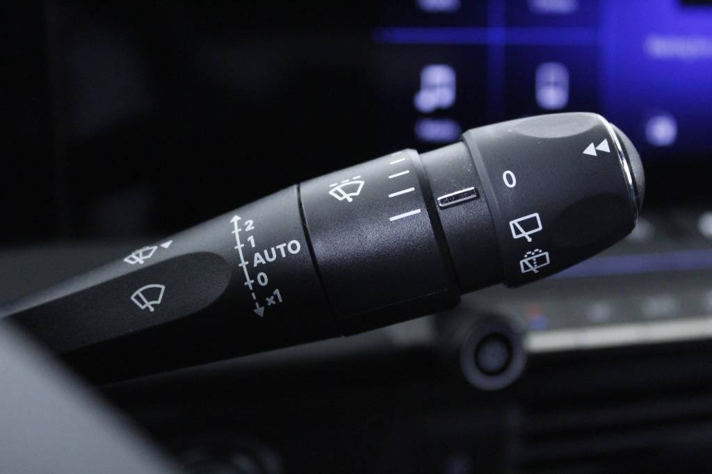 opel-astra-sport-tourer-2025-hibrido-1199cc