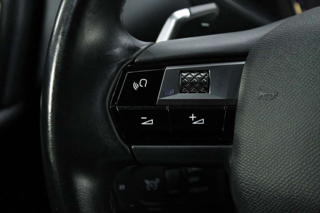 ds-ds-3-crossback-2023-diesel-1499cc