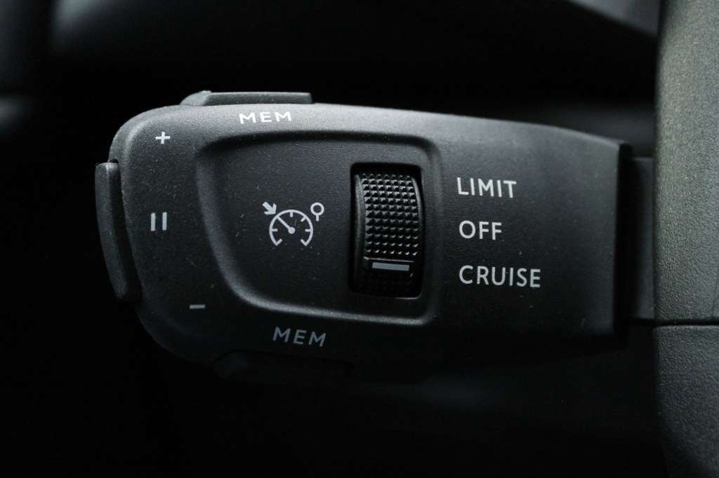 ds-ds-3-crossback-2023-diesel-1499cc