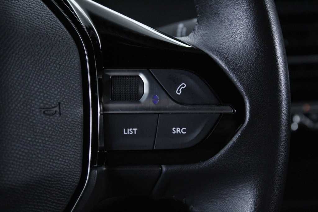 peugeot-2008-2024-gasolina-1199cc