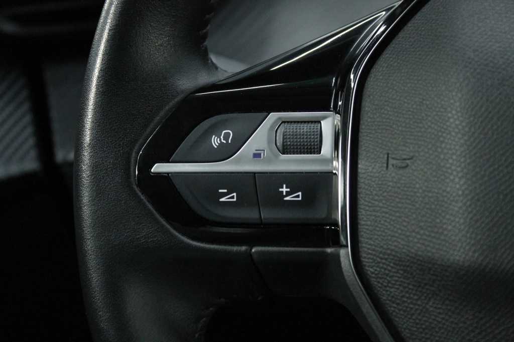 peugeot-208-2024-gasolina-1199cc