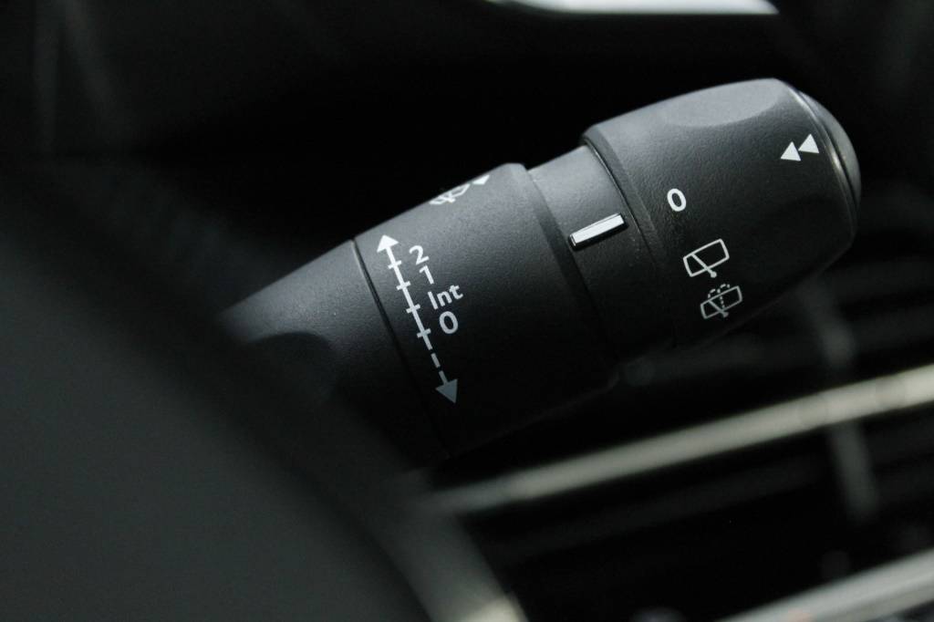 peugeot-208-2024-gasolina-1199cc