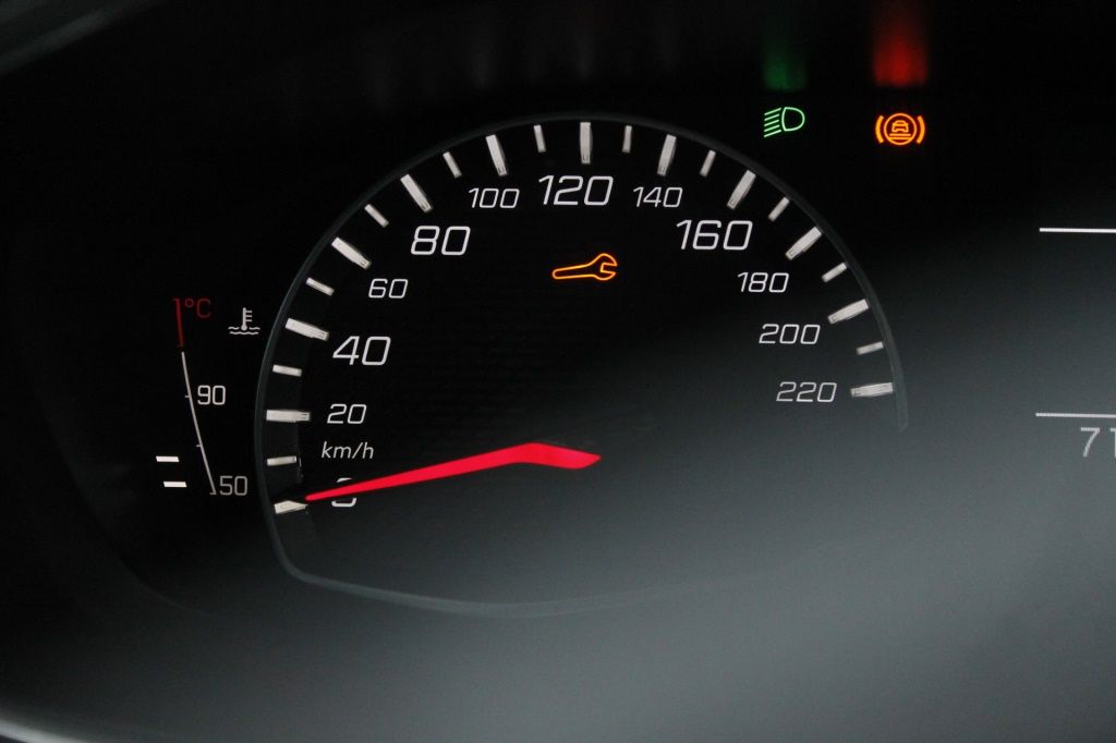 peugeot-208-2024-gasolina-1199cc
