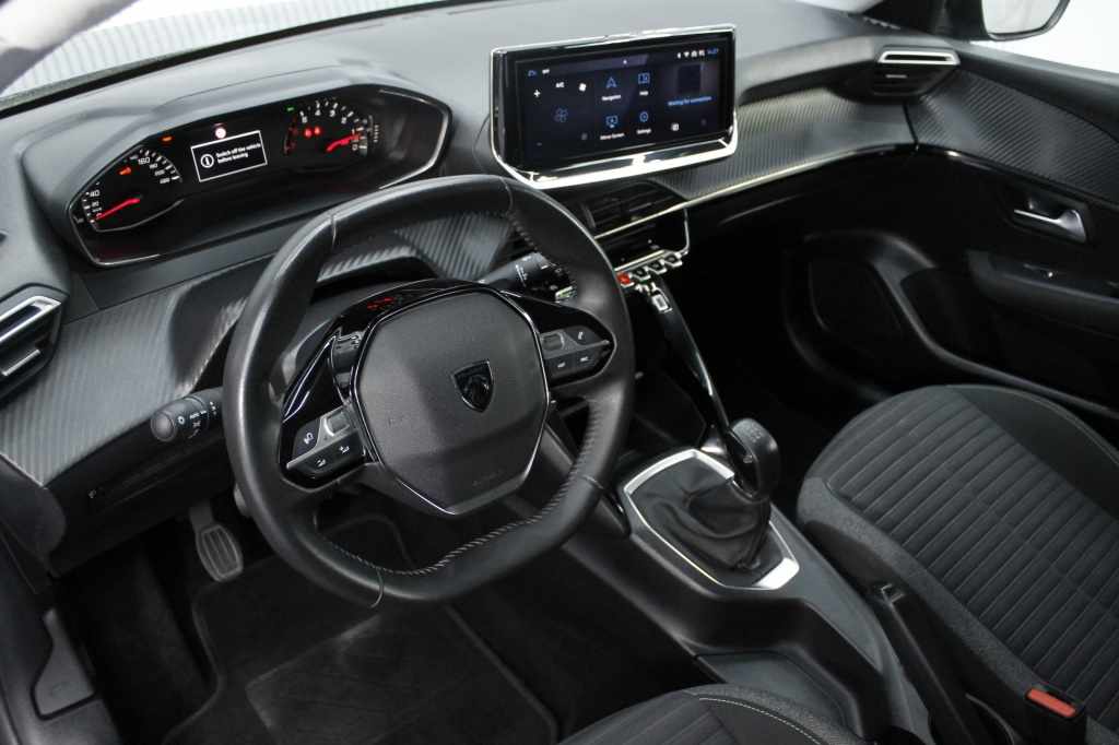 peugeot-208-2024-gasolina-1199cc