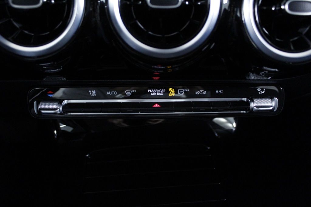 mercedes-benz-classe-a-2024-hibrido-1332cc