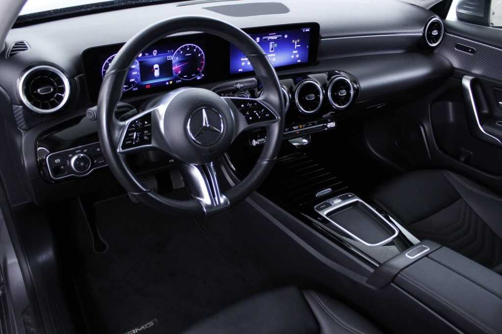 mercedes-benz-classe-a-2024-hibrido-1332cc