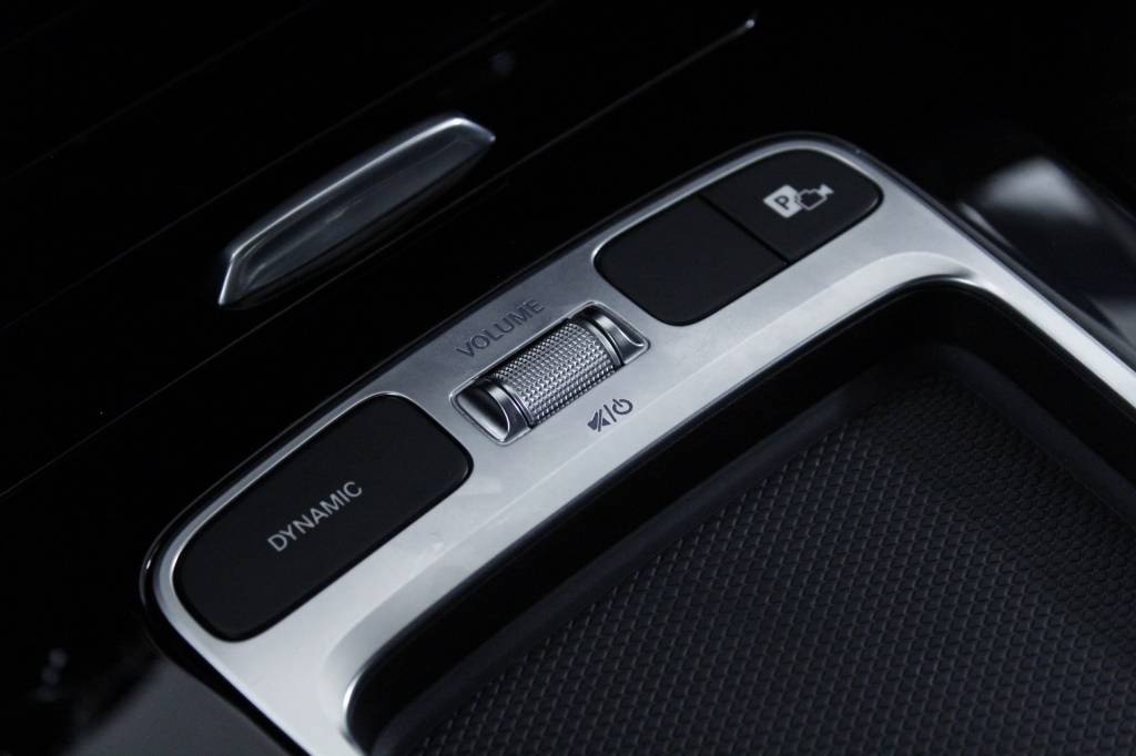 mercedes-benz-classe-a-2024-hibrido-1332cc
