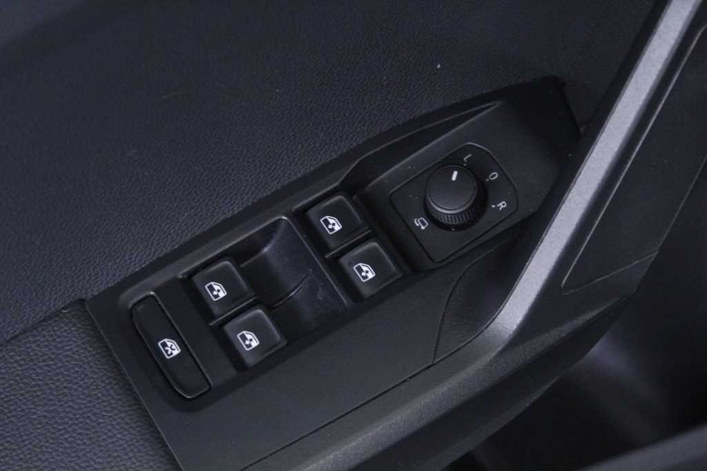 seat-arona-2024-gasolina-999cc