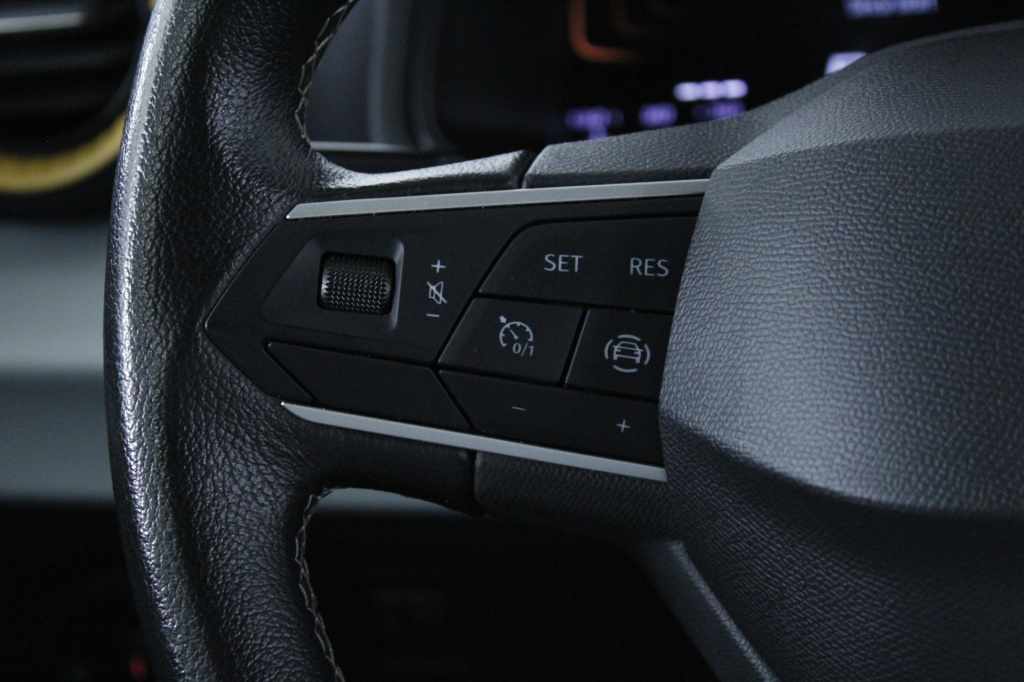seat-arona-2024-gasolina-999cc