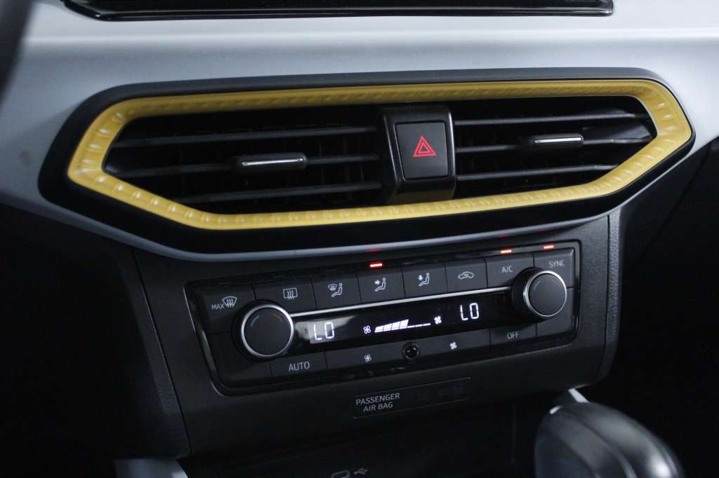 seat-arona-2024-gasolina-999cc