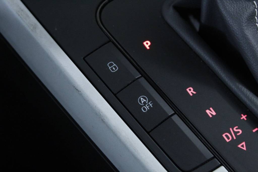 seat-arona-2024-gasolina-999cc