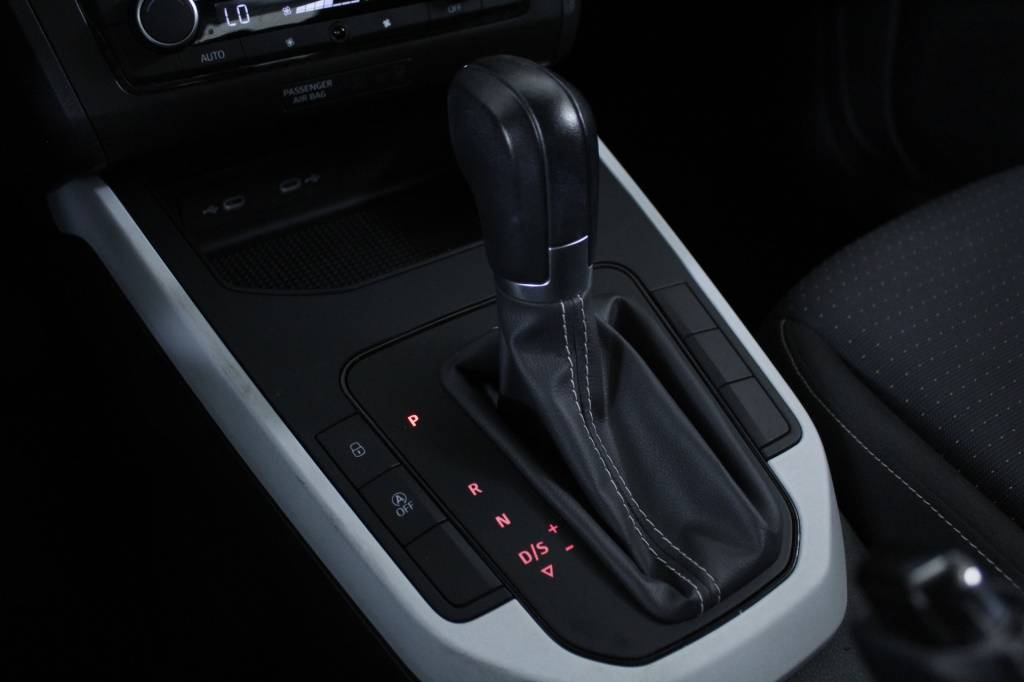 seat-arona-2024-gasolina-999cc