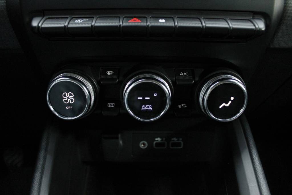 mitsubishi-colt-2024-gasolina-999cc