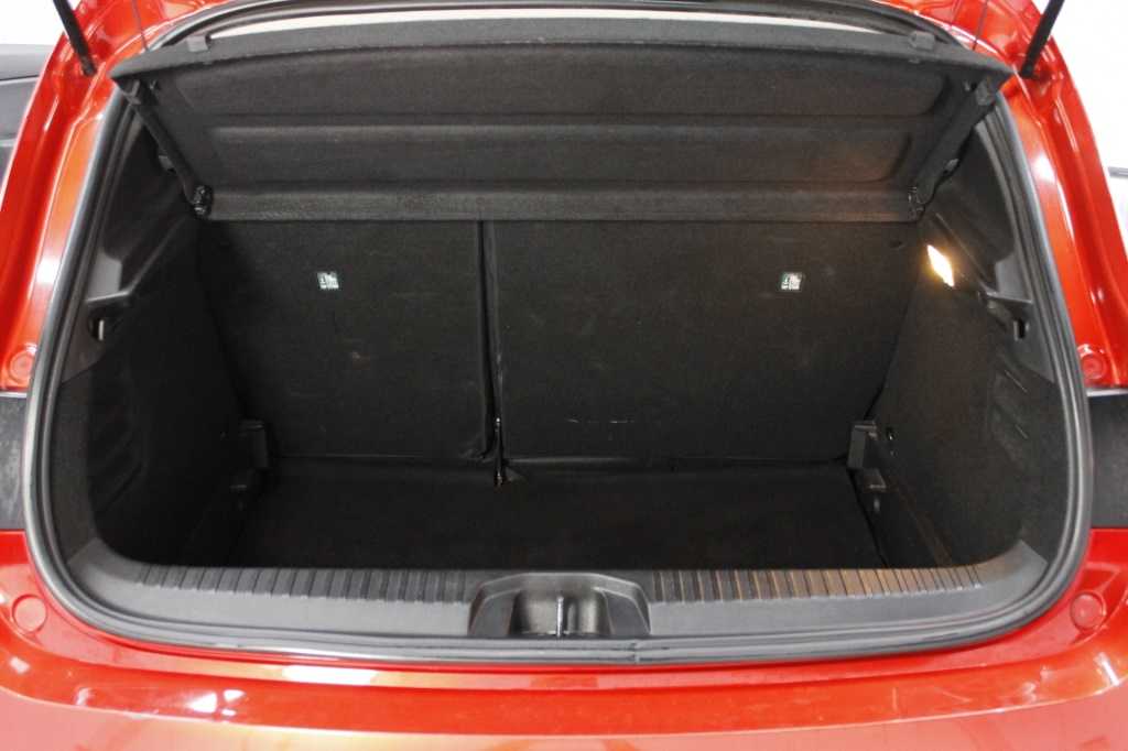 mitsubishi-colt-2024-gasolina-999cc