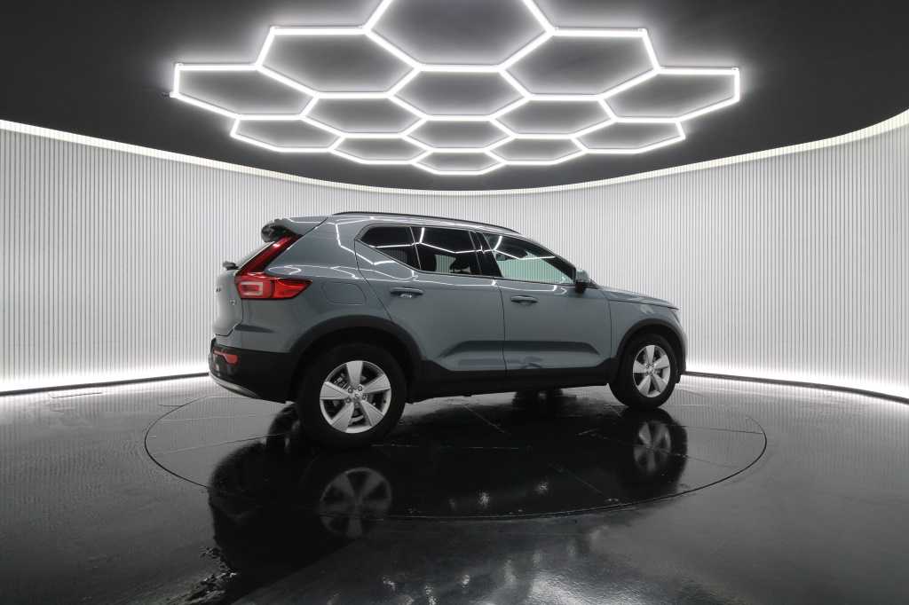 volvo-xc40-2023-gasolina-1477cc