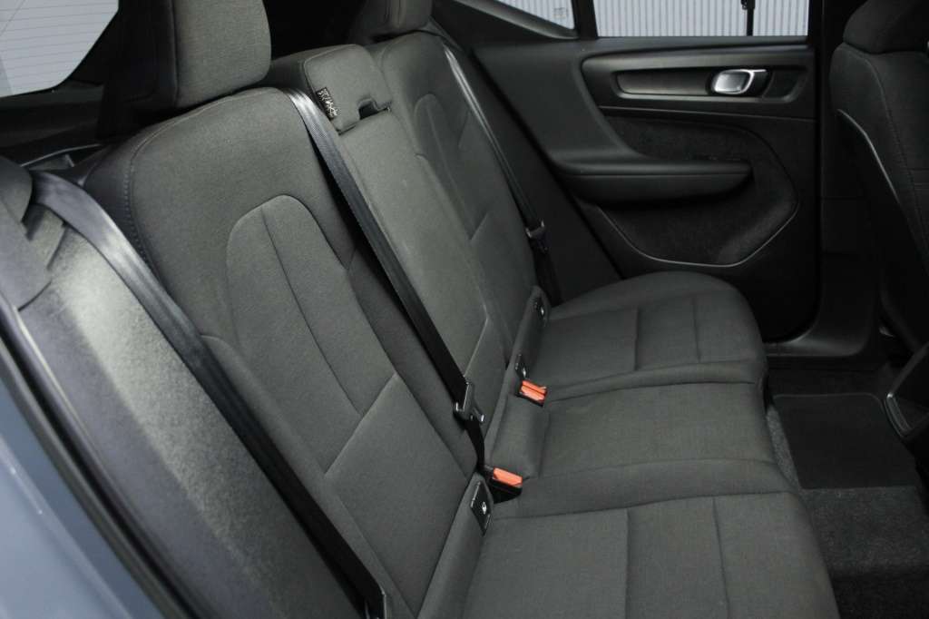 volvo-xc40-2023-gasolina-1477cc