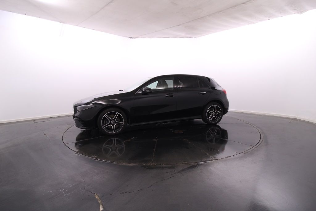 mercedes-benz-classe-a-2023-hibrido-1332cc