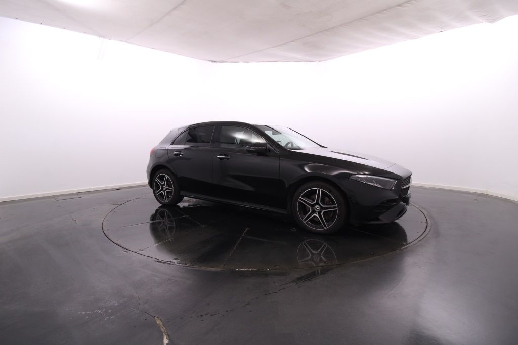 mercedes-benz-classe-a-2023-hibrido-1332cc