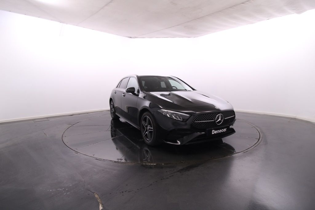 mercedes-benz-classe-a-2023-hibrido-1332cc