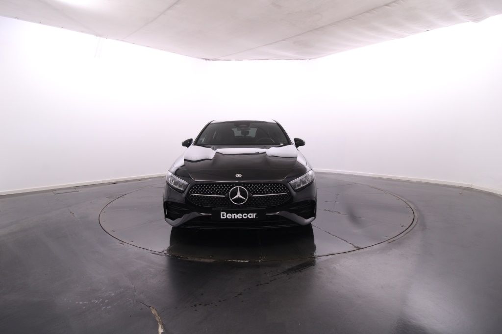mercedes-benz-classe-a-2023-hibrido-1332cc