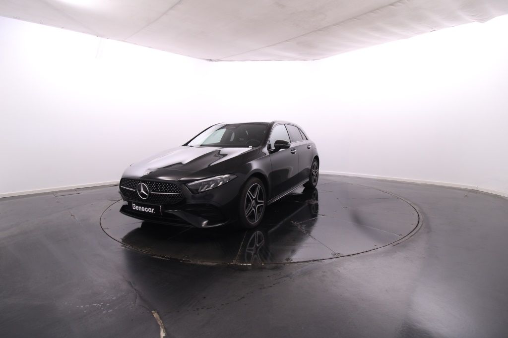 mercedes-benz-classe-a-2023-hibrido-1332cc