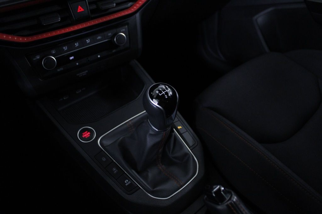 seat-ibiza-2024-gasolina-999cc