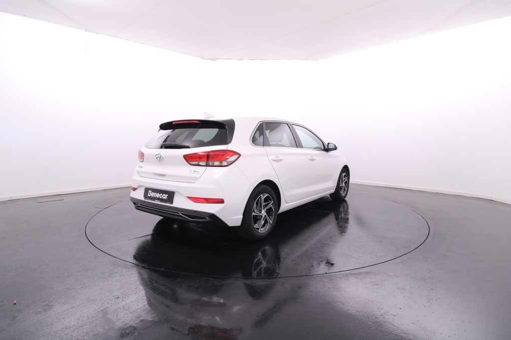 hyundai-i30-2024-gasolina-998cc