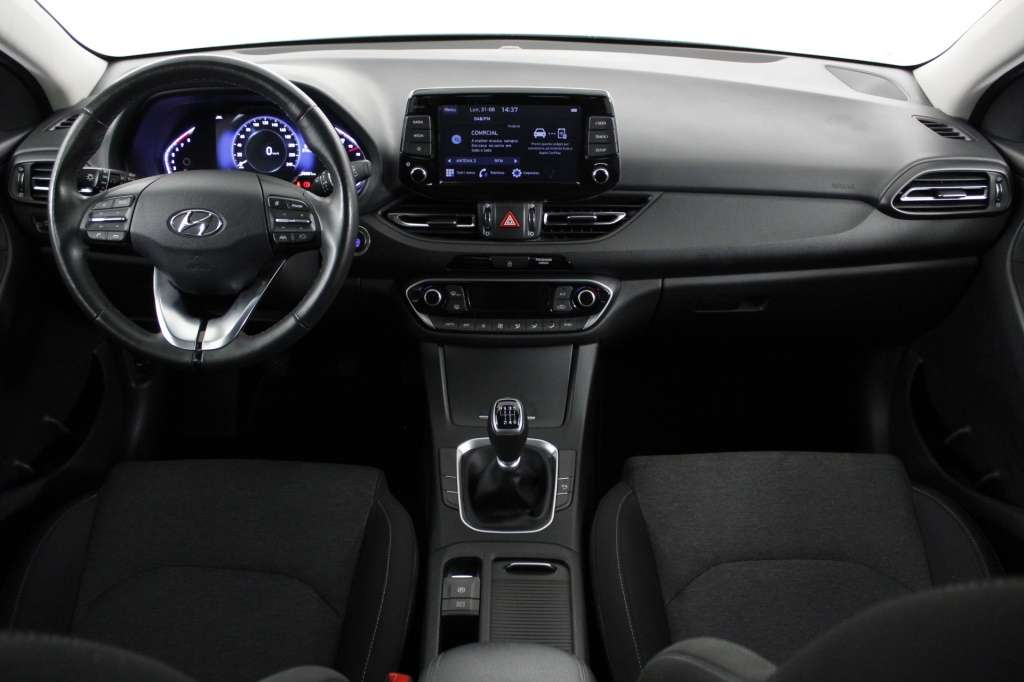 hyundai-i30-2024-gasolina-998cc