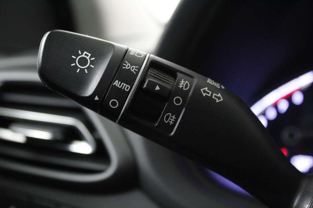 hyundai-i30-2024-gasolina-998cc