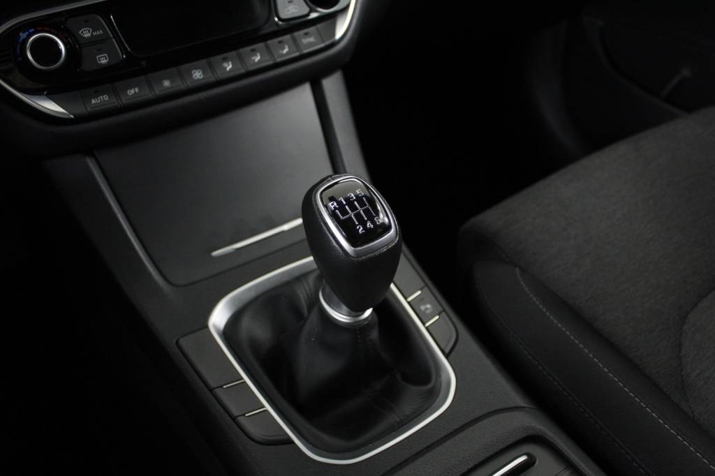 hyundai-i30-2024-gasolina-998cc
