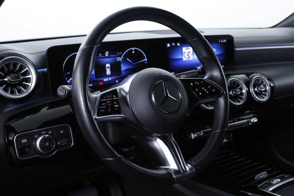 mercedes-benz-cla-2024-diesel-1950cc