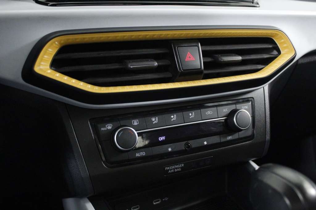 seat-arona-2024-gasolina-999cc
